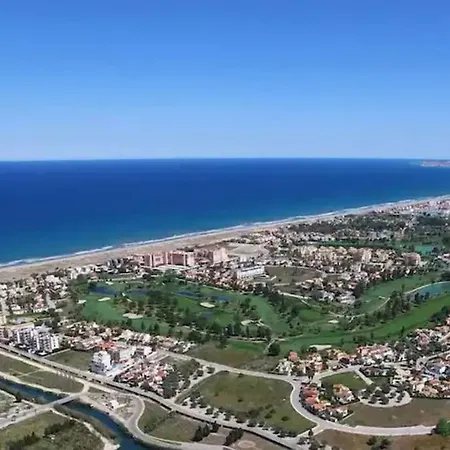 Moderno En Nova Golf & Met Apartment *